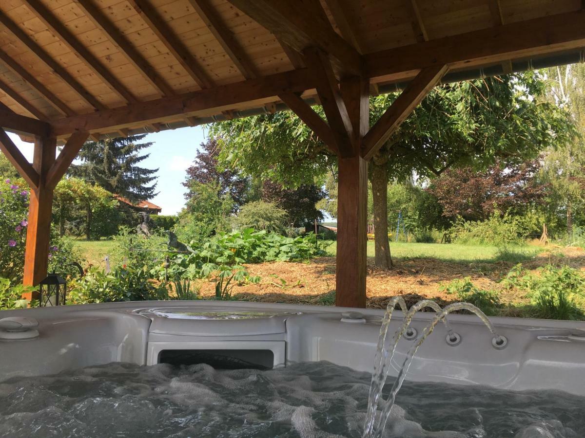 Gite De Solama Avec Spa Balleville Ngoại thất bức ảnh